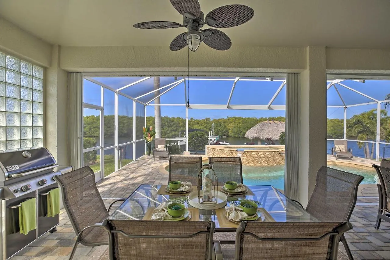 Waterfront With Private Dock And Lanai Cape Coral