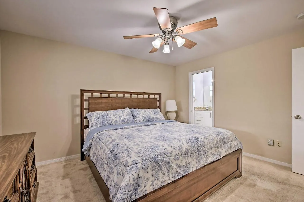 Holiday home The Pelican Escape With Lanai About 3 Mi To Downtown!