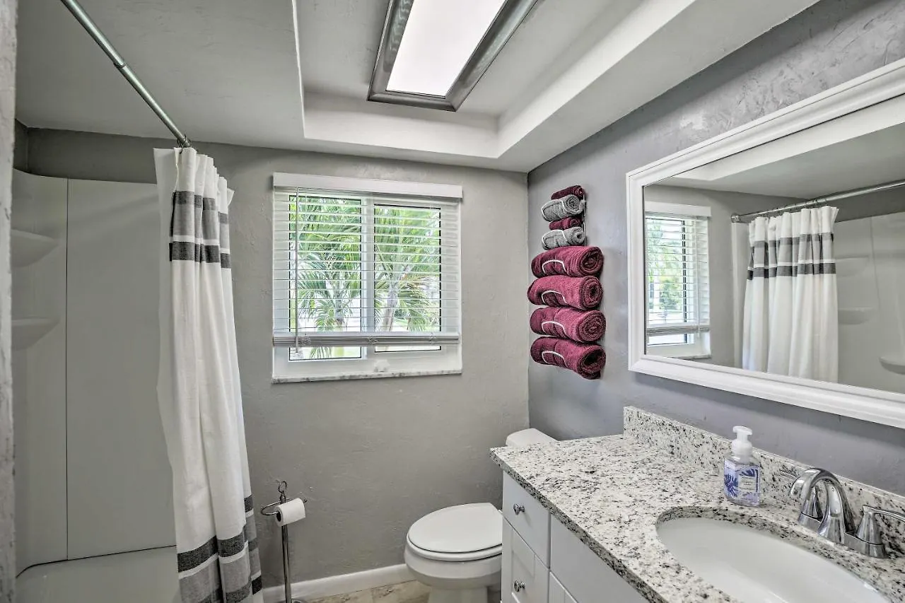 Bright With Dock And Canal View In Cape Coral!