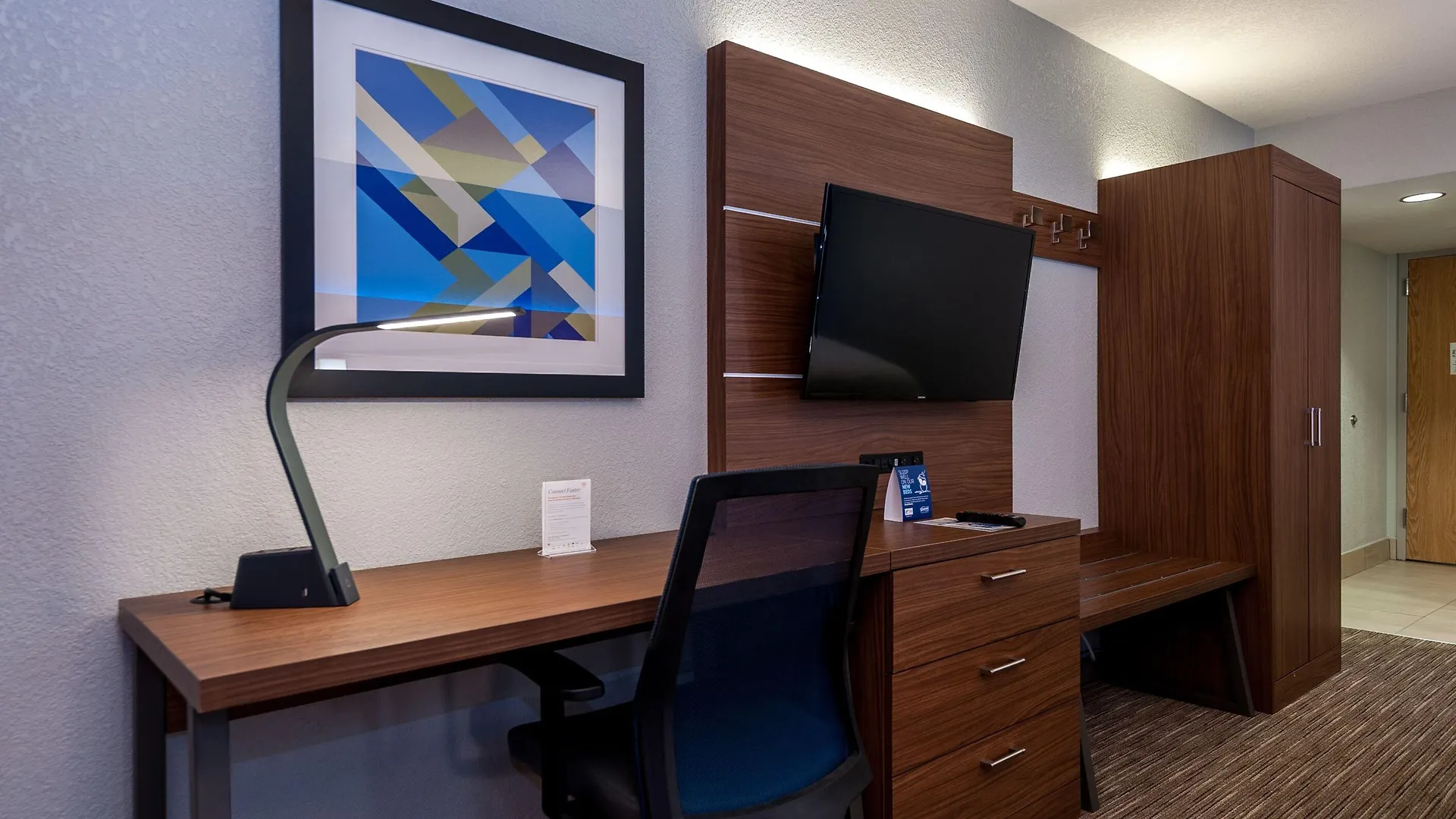 Express Cape Coral-fort Myers Area By Ihg 3*
