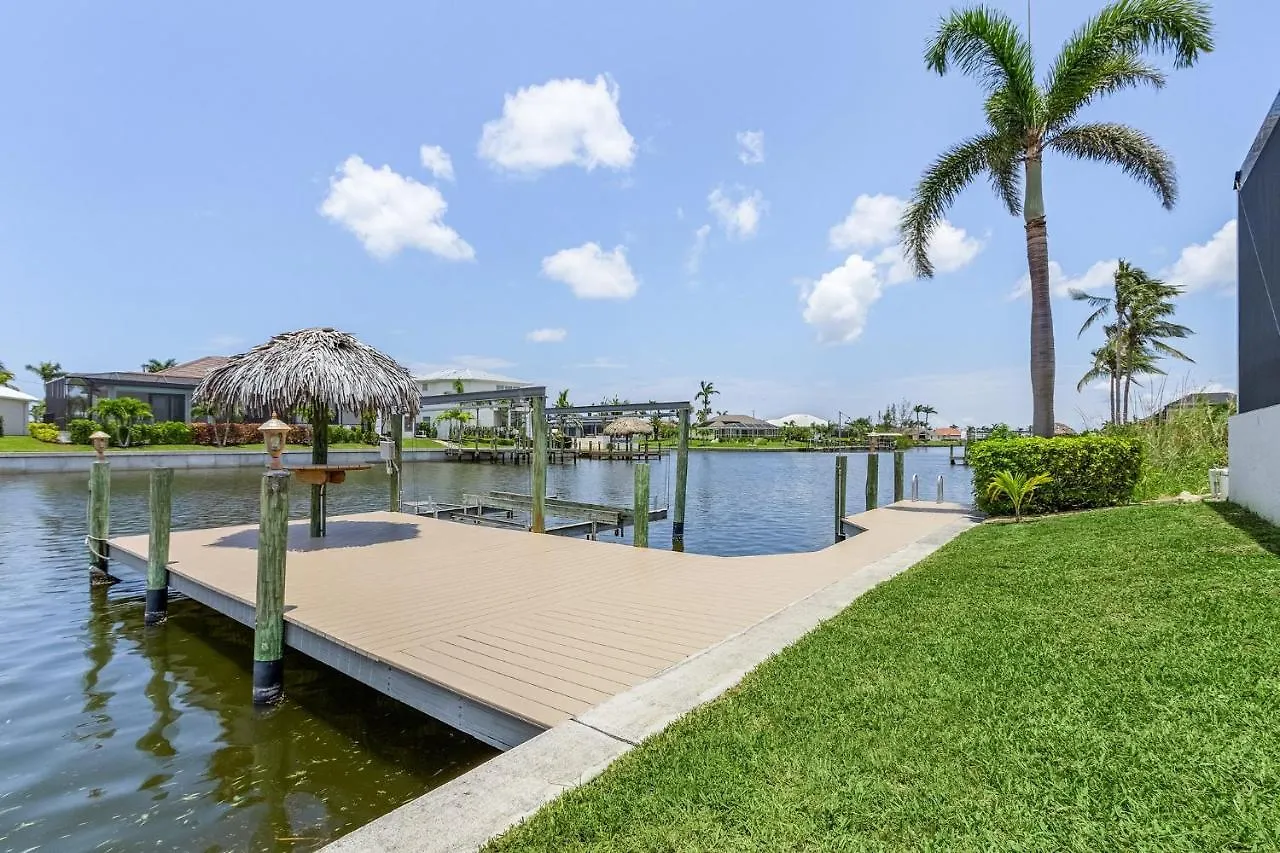 Semesterbostad Gulf Access, Heated Pool And Spa, Sleeps 8! - Baydream Believer - Roelens Vacations Cape Coral