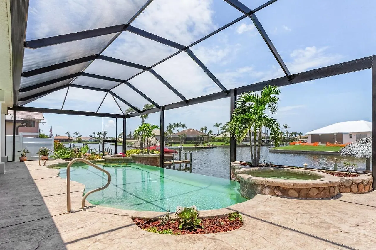 Semesterbostad Gulf Access, Heated Pool And Spa, Sleeps 8! - Baydream Believer - Roelens Vacations Cape Coral