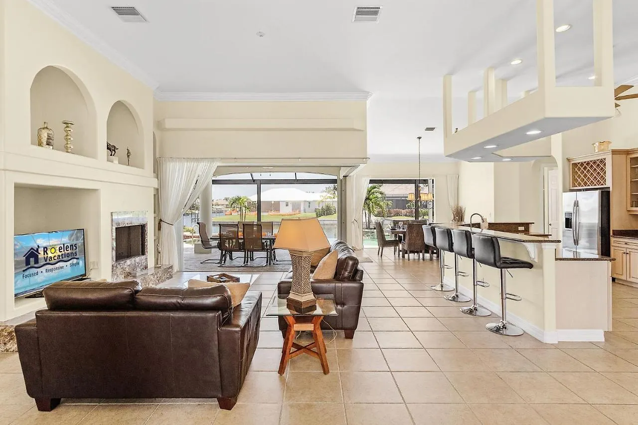Gulf Access, Heated Pool And Spa, Sleeps 8! - Baydream Believer - Roelens Vacations Cape Coral