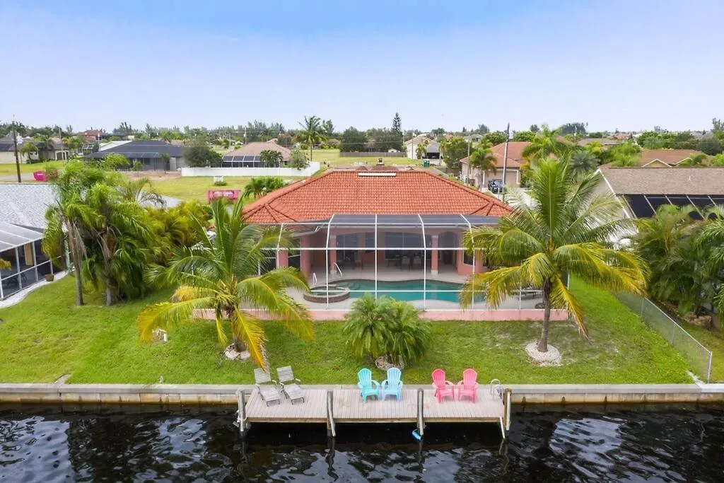 Maxos - Boaters Dream 4br/3 Bath Pool / Villa