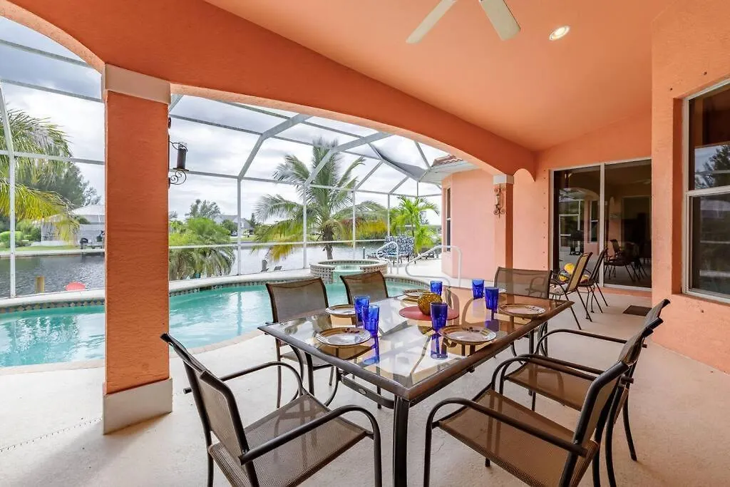 Maxos - Boaters Dream 4br/3 Bath Pool / * Cabo Coral
