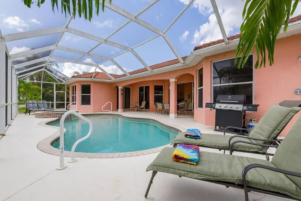 Maxos - Boaters Dream 4br/3 Bath Pool / Villa