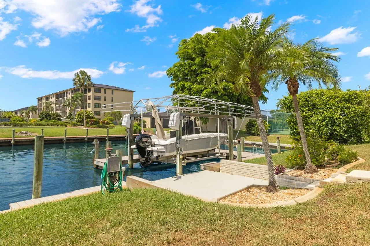 River Oasis * Cape Coral