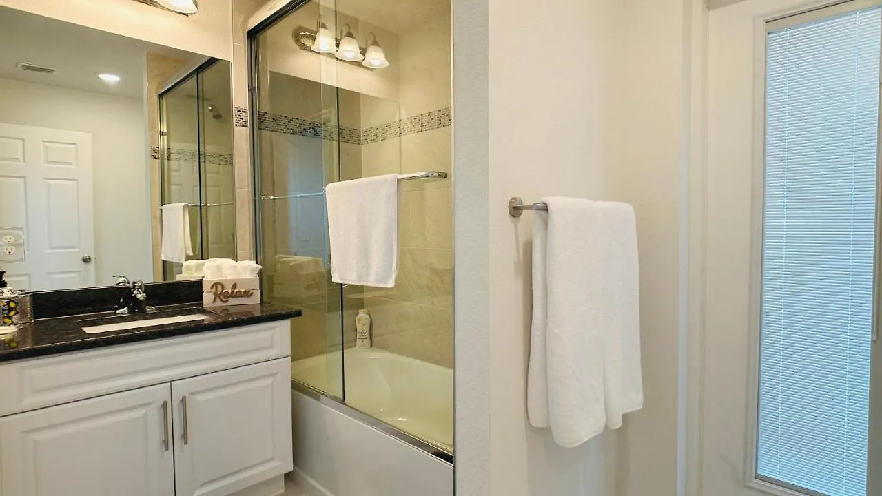 The Salt Life Get Away - Cape Coral, Florida Holiday home