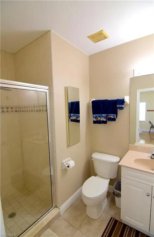 Dom wakacyjny Water Views & Community Pool - Casa Marbella - Roelens Vacations