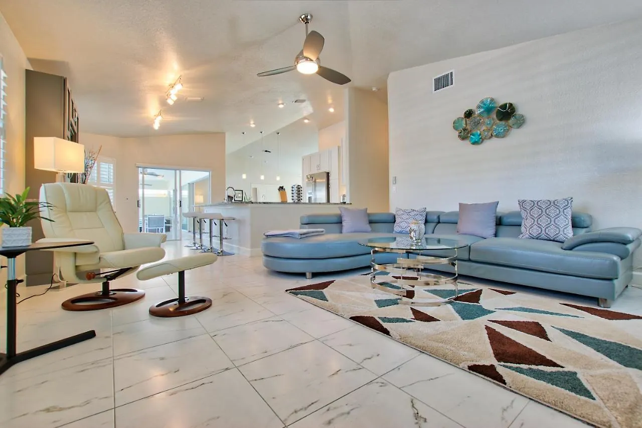 Villa Four Palms - 3 Beds - 2 Baths - 6 Guests - Gulf Access & Pool - Incl.10% Off Boat *