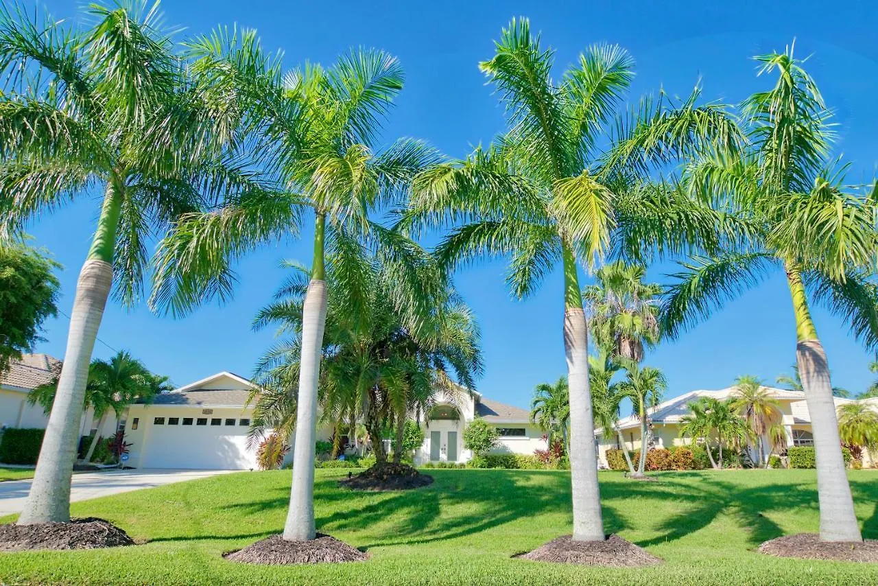 Villa Four Palms - 3 Beds - 2 Baths - 6 Guests - Gulf Access & Pool - Incl.10% Off Boat Cape Coral