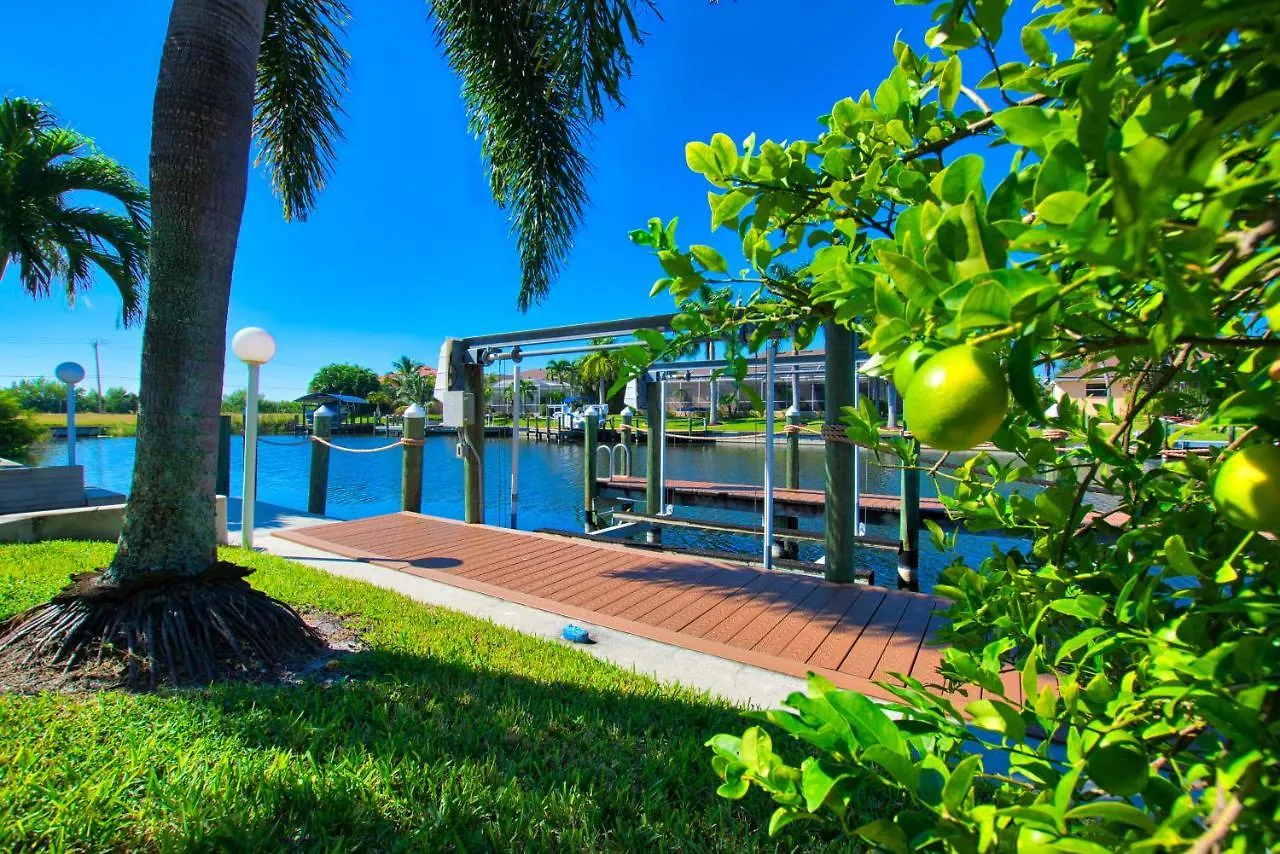 Four Palms - 3 Beds - 2 Baths - 6 Guests - Gulf Access & Pool - Incl.10% Off Boat Villa *
