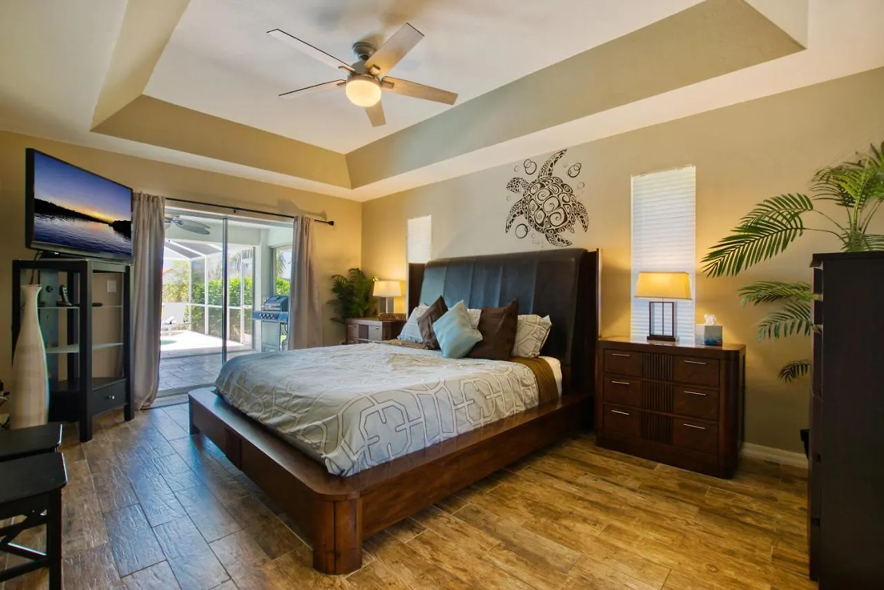 Olinda - 3 Beds - 2 Baths - 6 Guests - Gulf Access & Pool - Incl. 10% Off Boat Villa