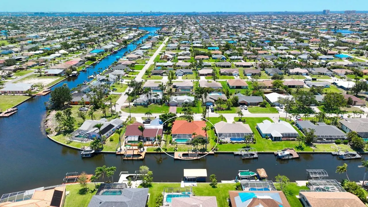 Olinda - 3 Beds - 2 Baths - 6 Guests - Gulf Access & Pool - Incl. 10% Off Boat Villa Cape Coral