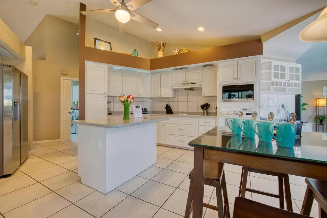 Olinda - 3 Beds - 2 Baths - 6 Guests - Gulf Access & Pool - Incl. 10% Off Boat Villa