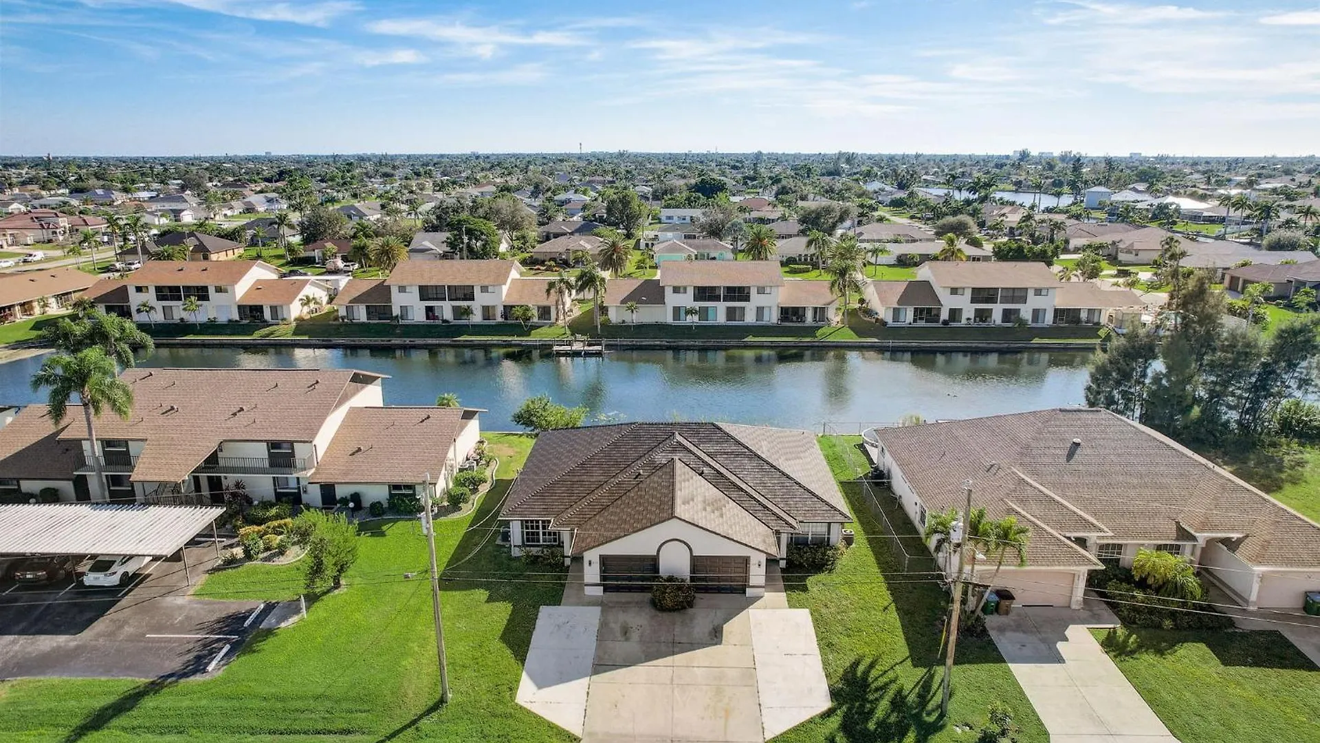 Peaceful 3 Bed Waterfront