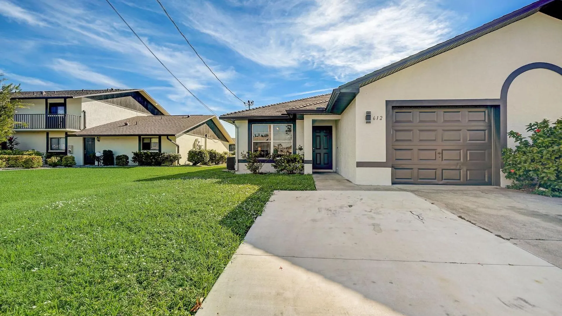 Peaceful 3 Bed Waterfront