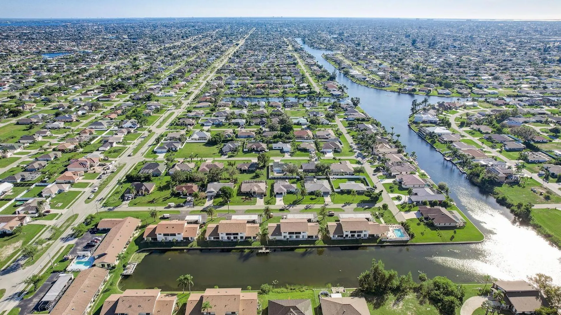 Peaceful 3 Bed Waterfront