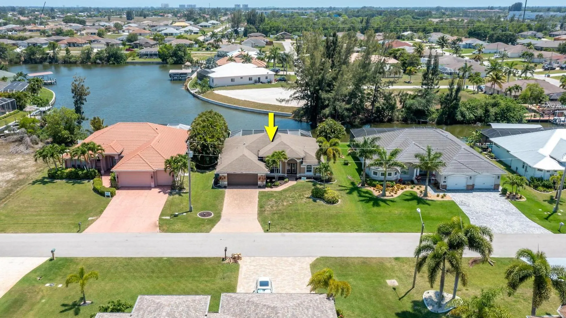 Holiday home On The Lake, Cape Coral
