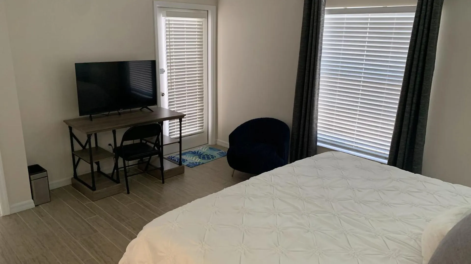 Mermaids & Marlins Private House & Pool Cape Coral