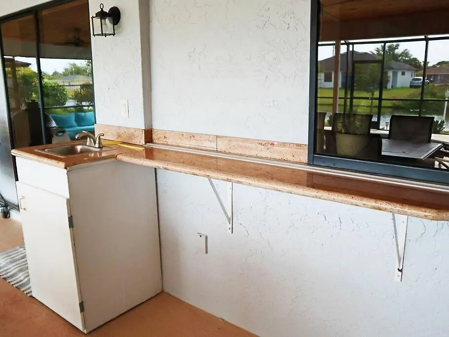 Cozy Retreat, Heated Pool, Water Canal, Bikes,3 Bedroom Prázdninový dům *