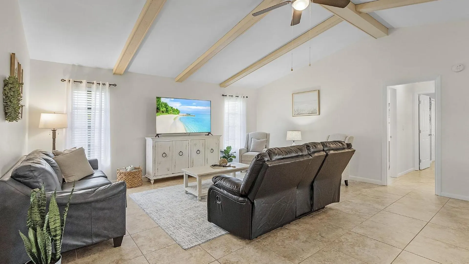Cozy Retreat, Heated Pool, Water Canal, Bikes,3 Bedroom Prázdninový dům Cape Coral