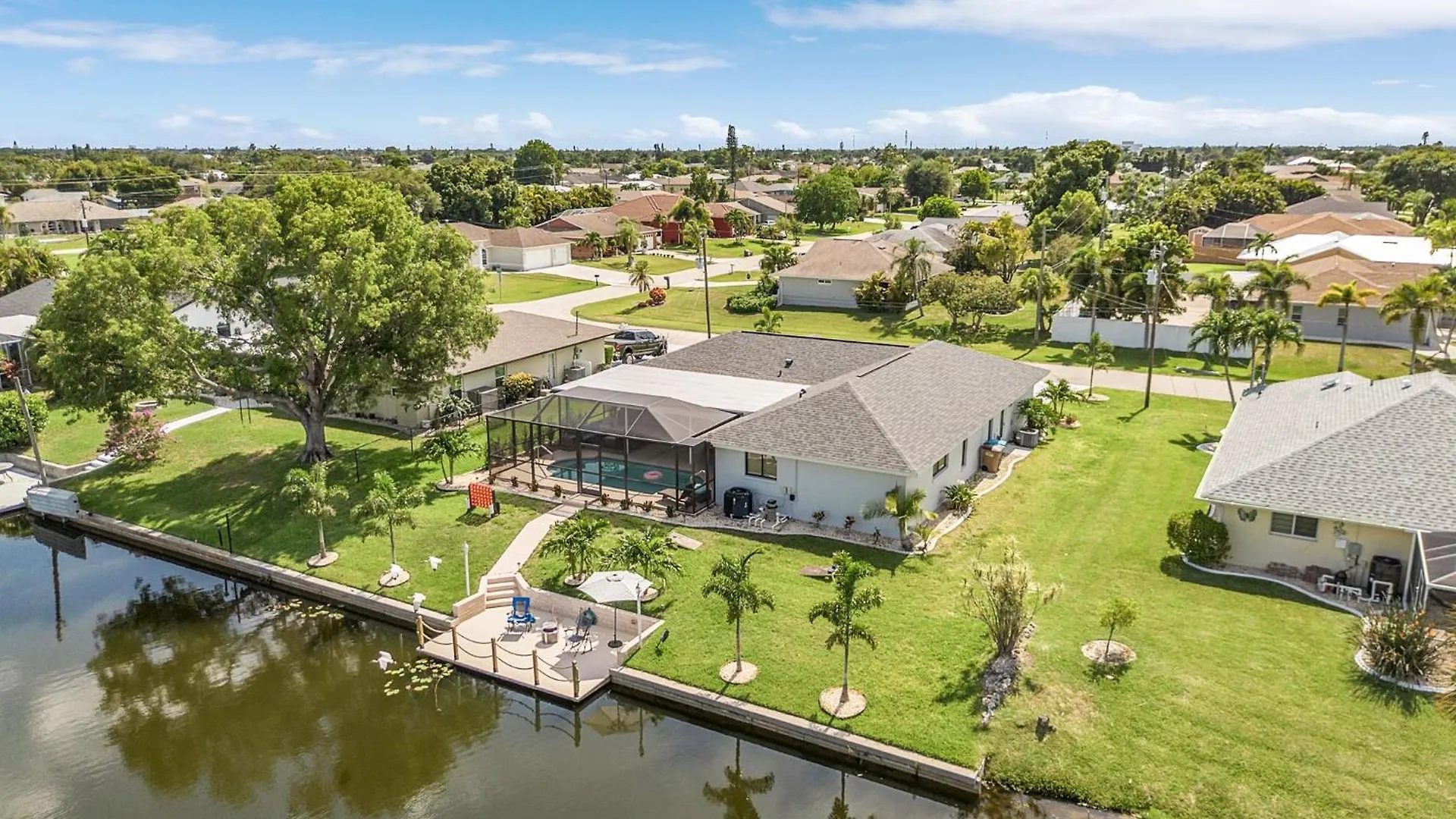 Cozy Retreat, Heated Pool, Water Canal, Bikes,3 Bedroom Prázdninový dům