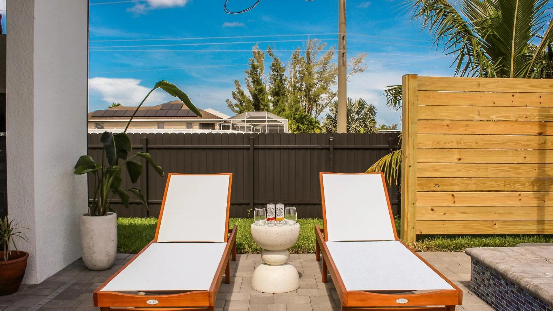 빌라 Luxurious Waterfront With Heated Pool And Jacuzzi 케이프코럴