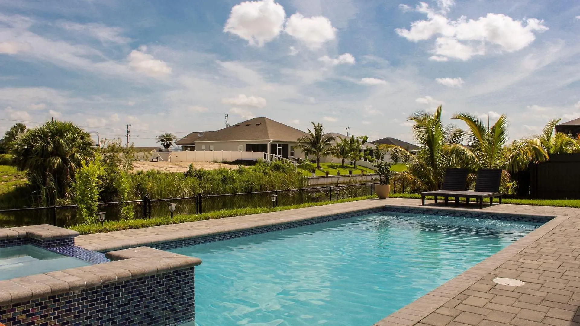 Luxurious Waterfront With Heated Pool And Jacuzzi * 케이프코럴