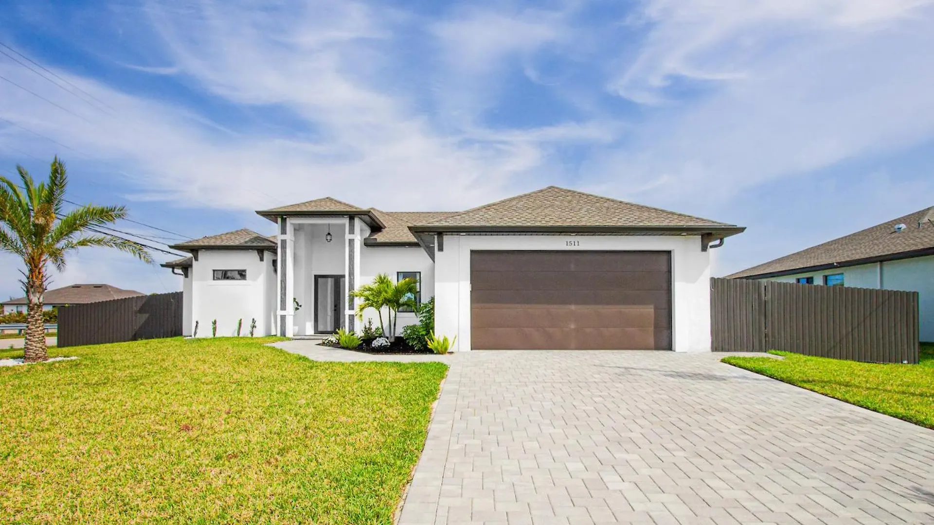 Luxurious Waterfront With Heated Pool And Jacuzzi *