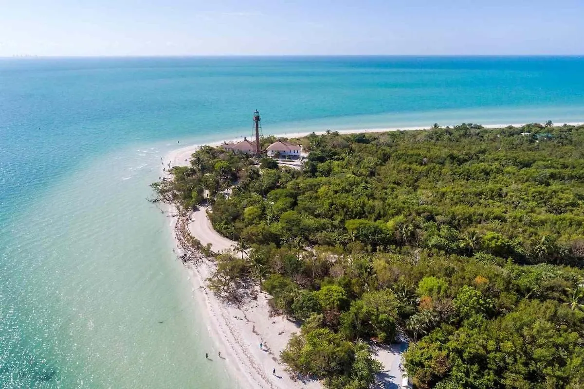 Coastal Charm Cozy Private In