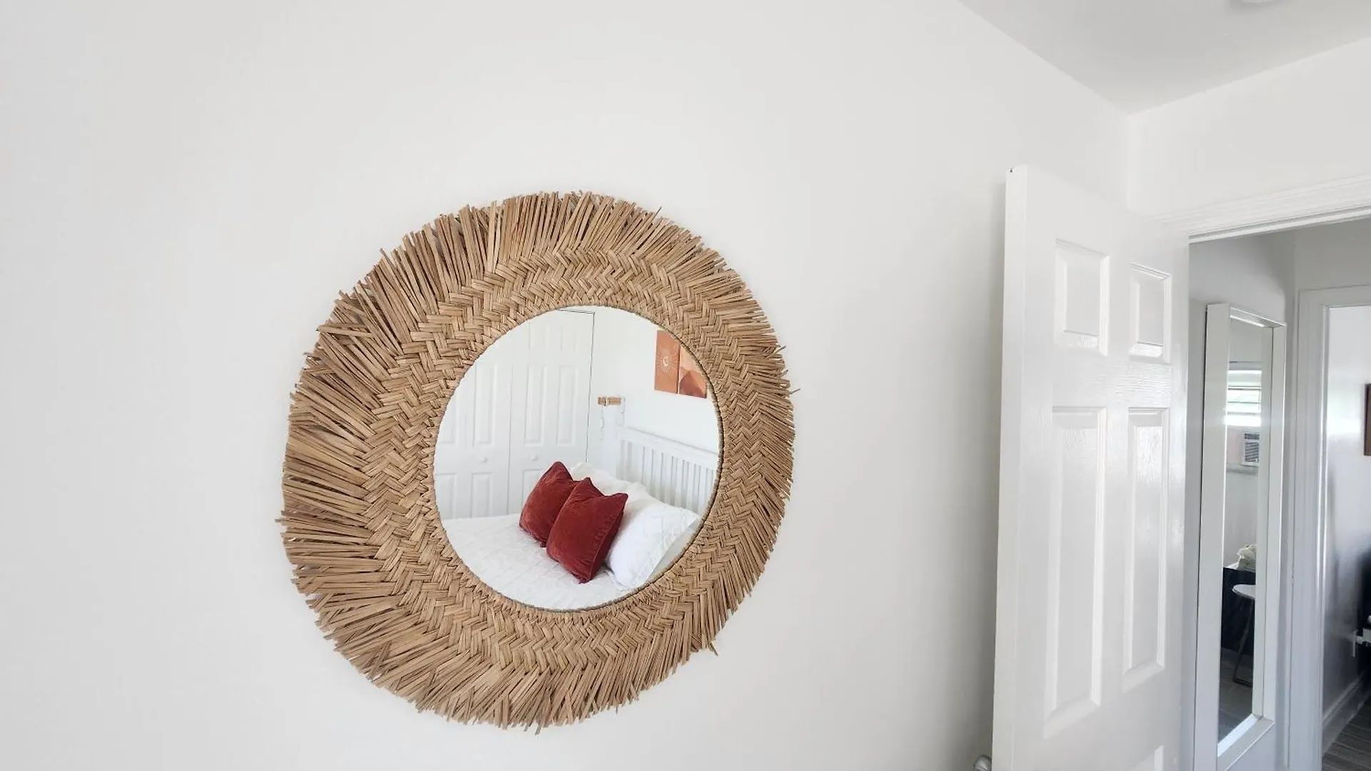 Cape - Newly Renovated, Fully Equipped, Minutes From The Beach! *