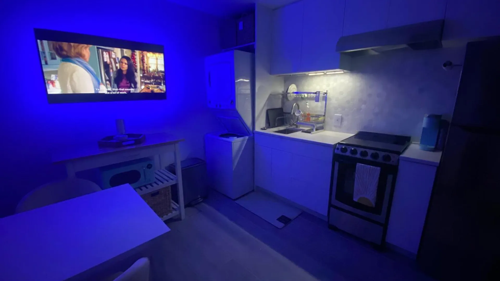Cape - Newly Renovated, Fully Equipped, Minutes From The Beach! Apartment