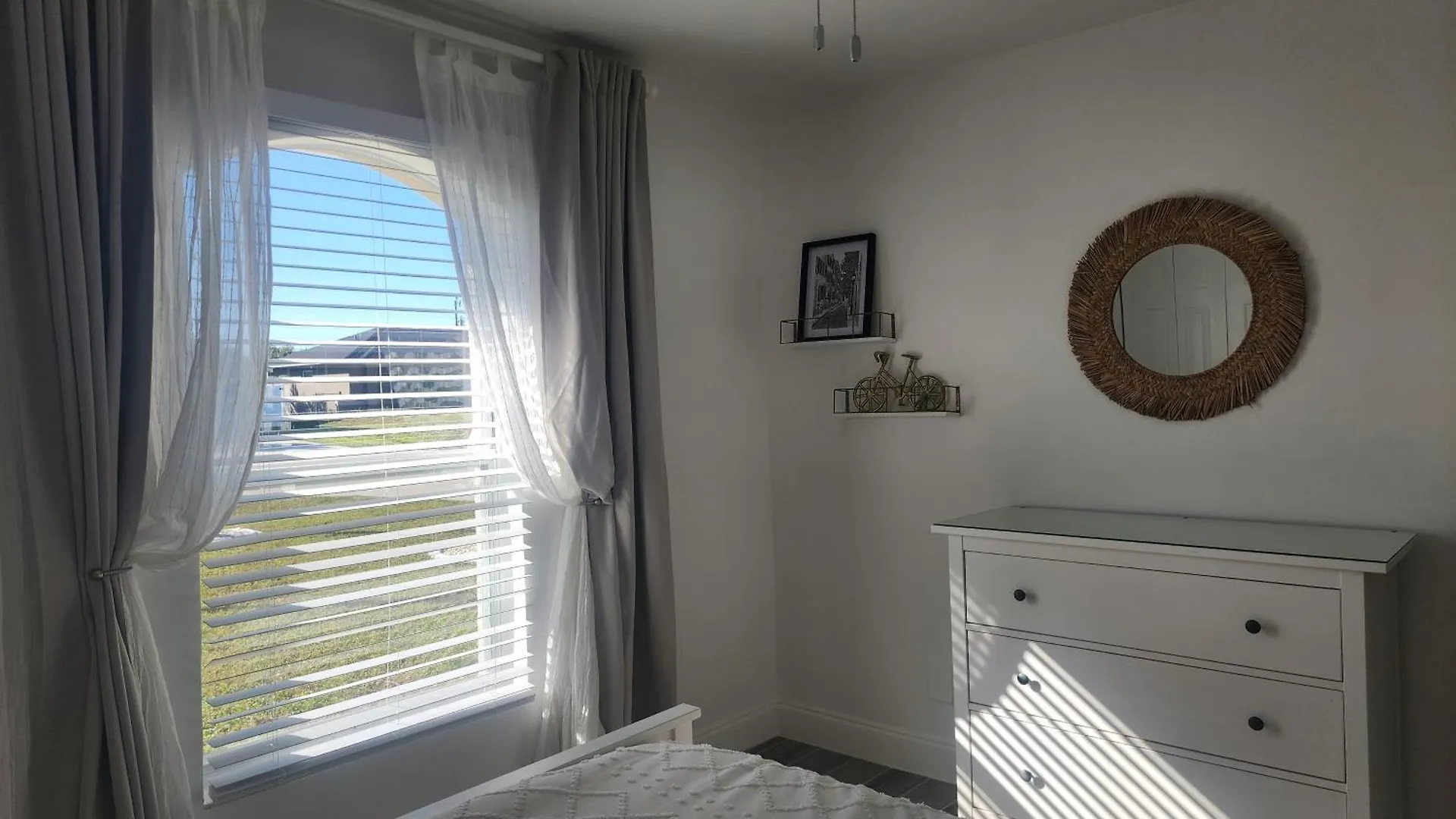 Cape - Newly Renovated, Fully Equipped, Minutes From The Beach!