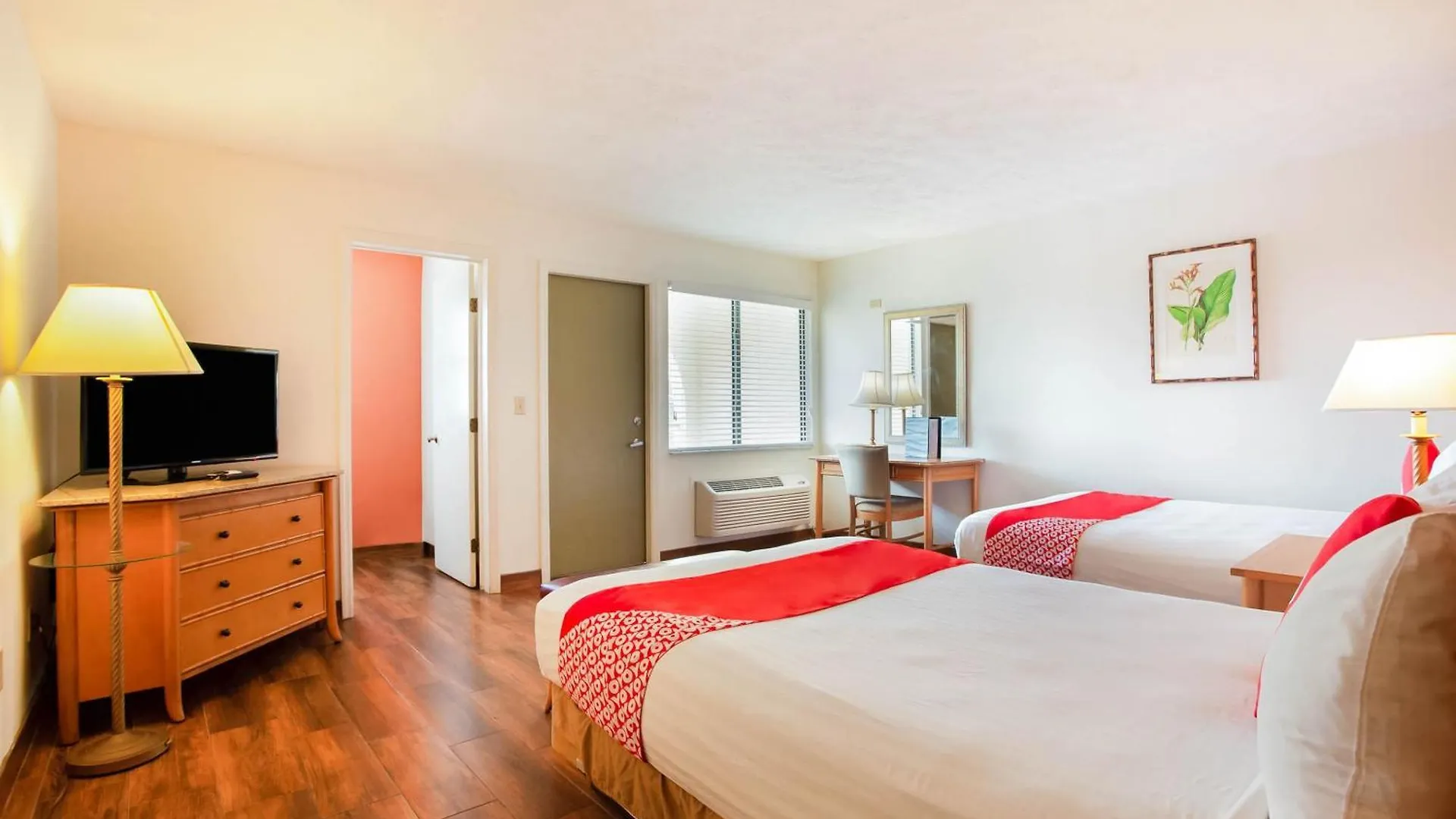 Hotel Oyo Waterfront Hotel- Myers, Fl