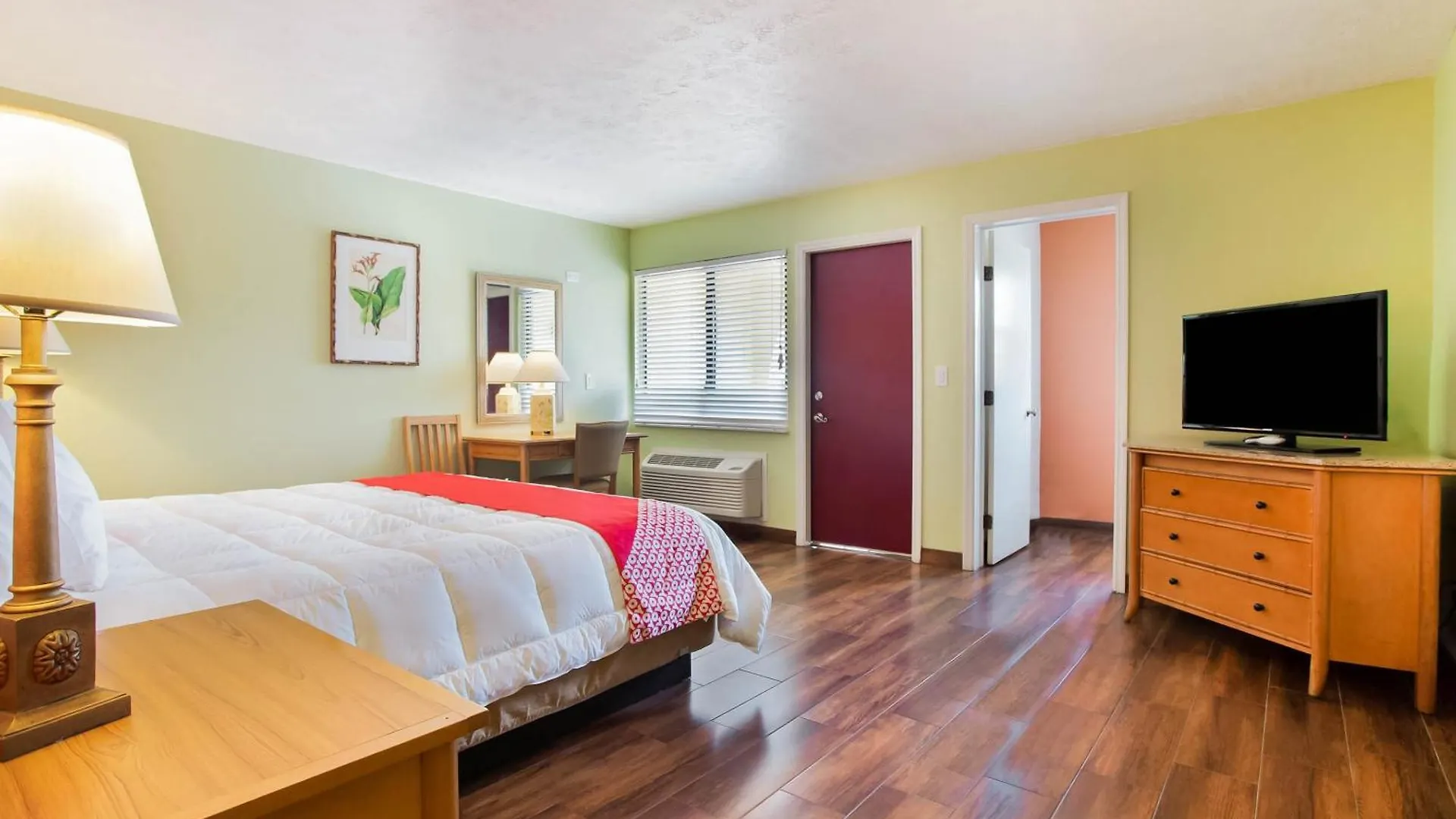 Hotel Oyo Waterfront Hotel- Myers, Fl