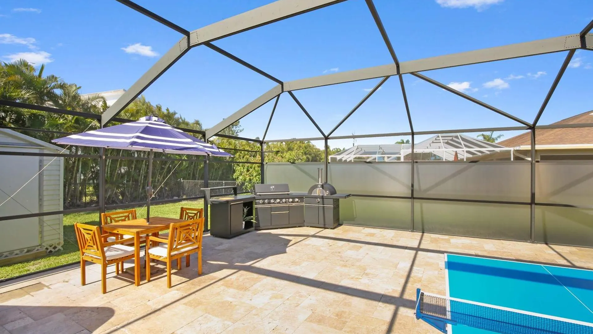 度假居 Rose Garden Getaway With Oversized Hot Tub *