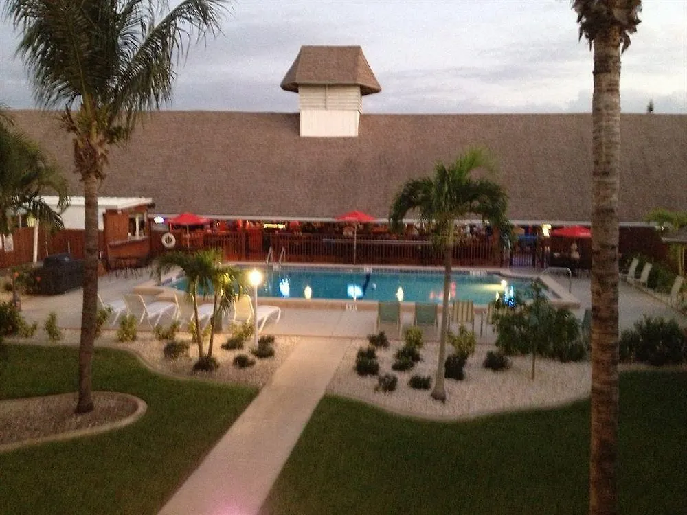 Dolphin Key - 3*