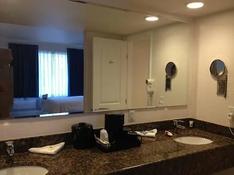 Dolphin Key - Resort Cape Coral
