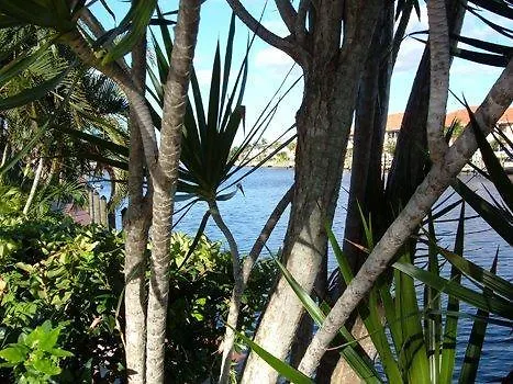 Hideaway Waterfront Resort Cape Coral