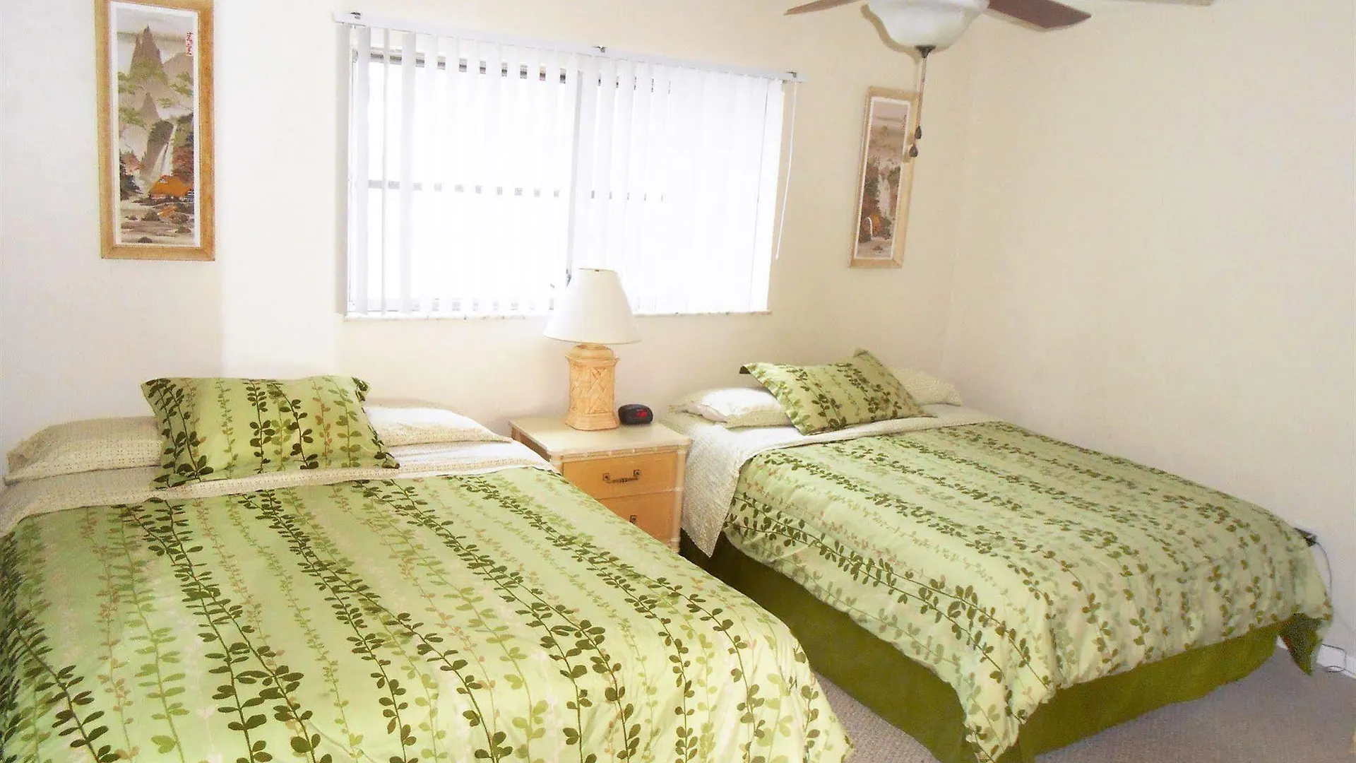 Hideaway Waterfront Resort 3*