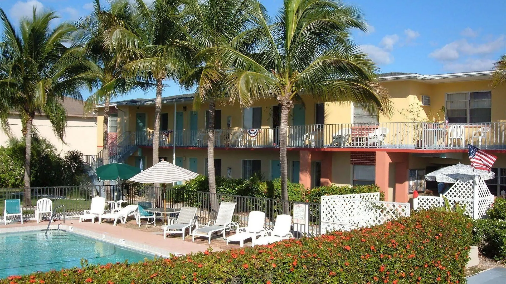 Resort Hideaway Waterfront