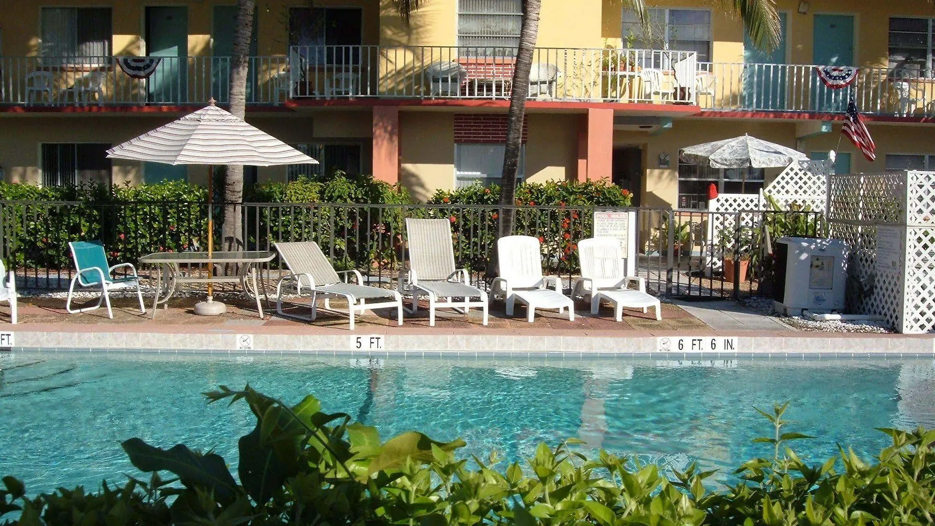 Hideaway Waterfront Resort