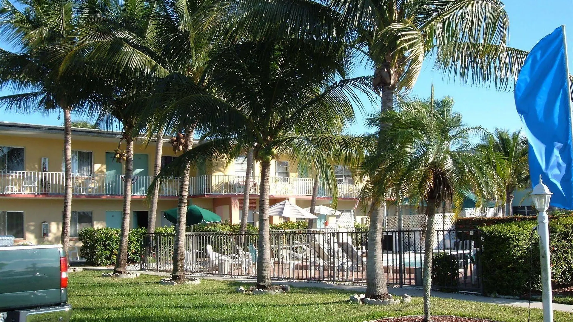 Resort Hideaway Waterfront Cape Coral