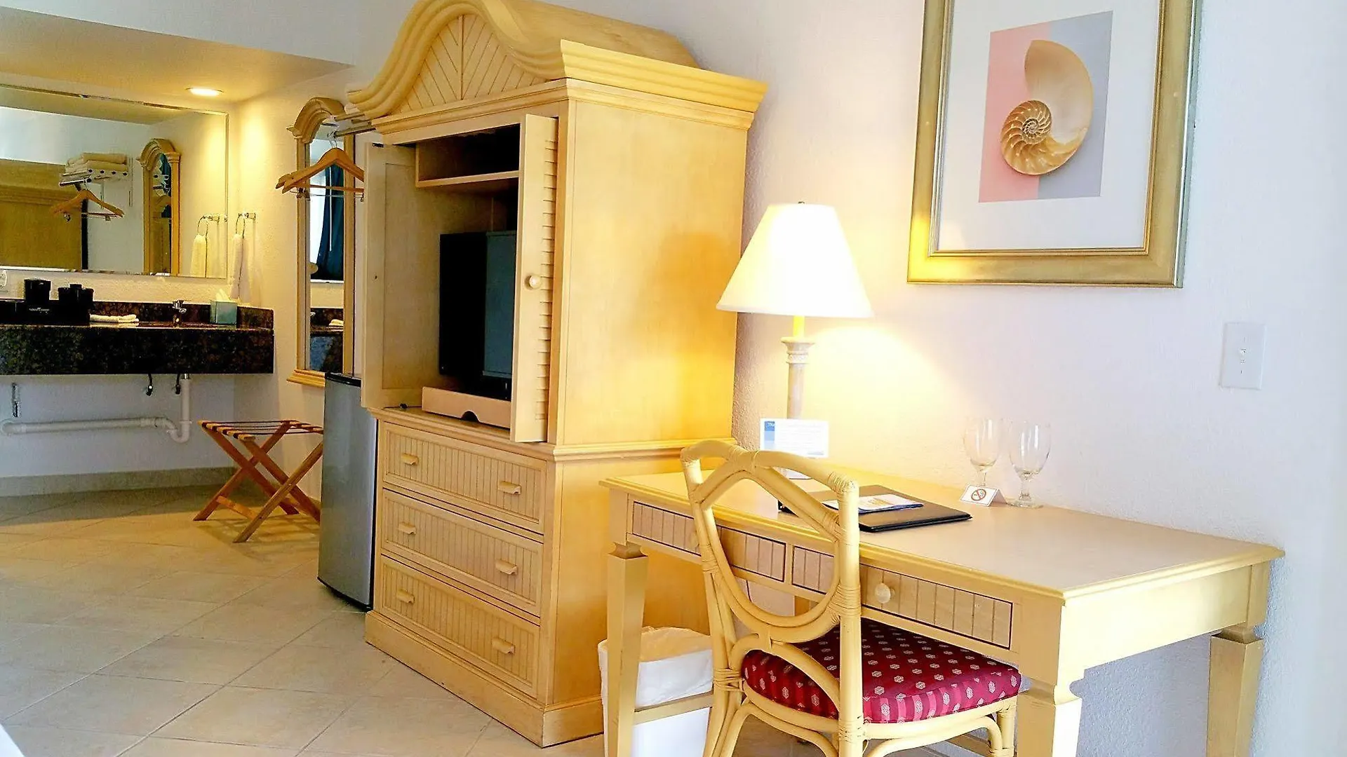 Resort Dolphin Key - 3*
