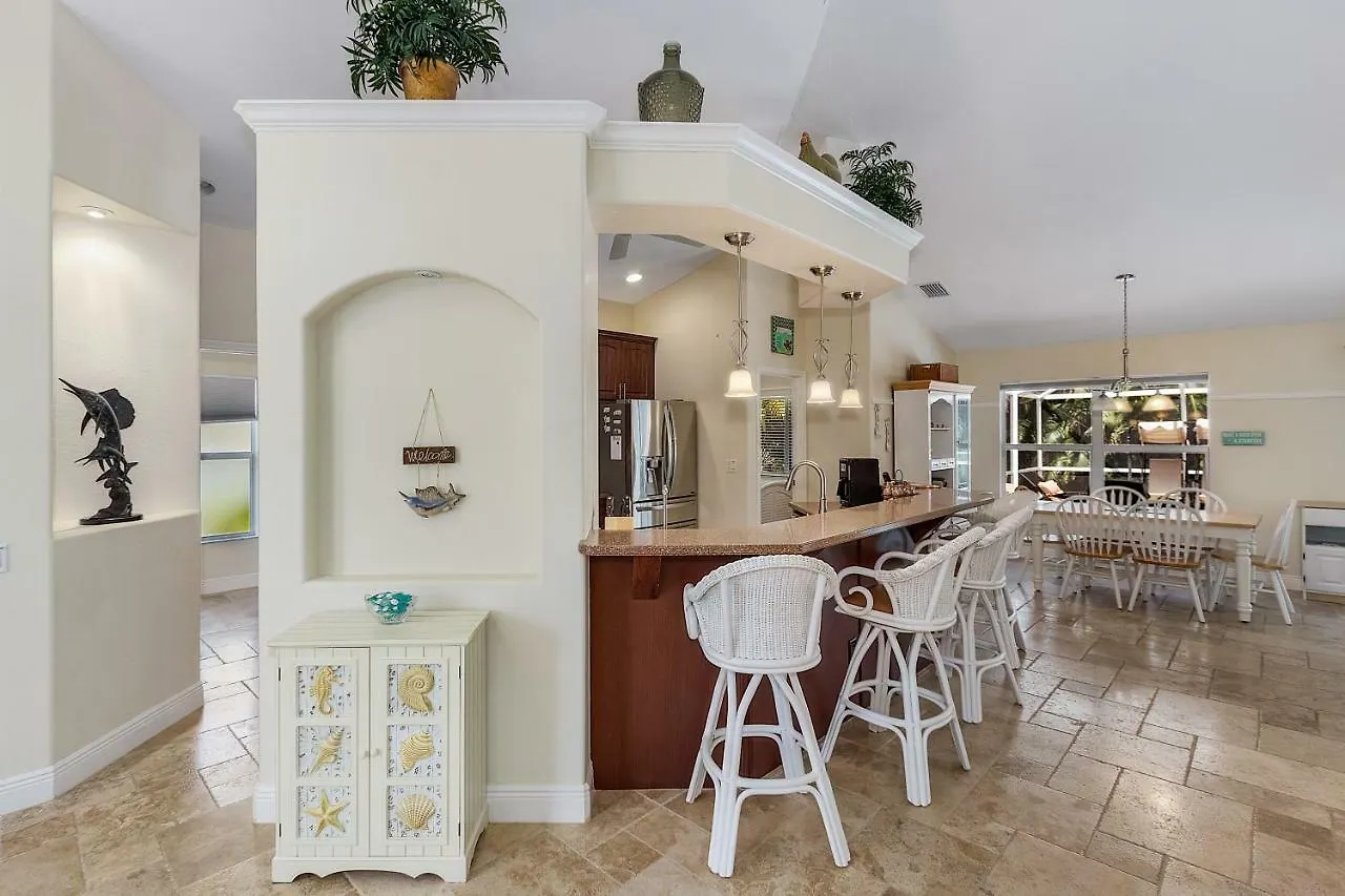 Luxury Home, Hot Tub, Heated Pool, Tiki Bar - Spain