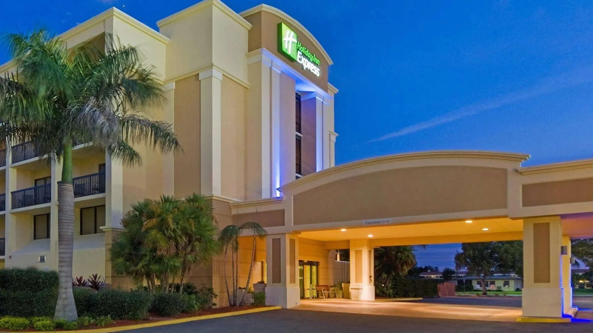 Express Cape Coral-fort Myers Area By Ihg