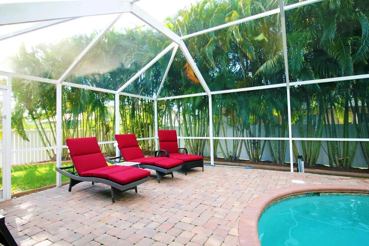 Luxury Home, Hot Tub, Heated Pool, Tiki Bar - Spain